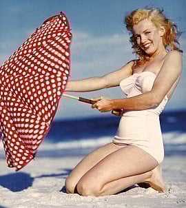 Marilyn Monroe gallery image 5 of 45